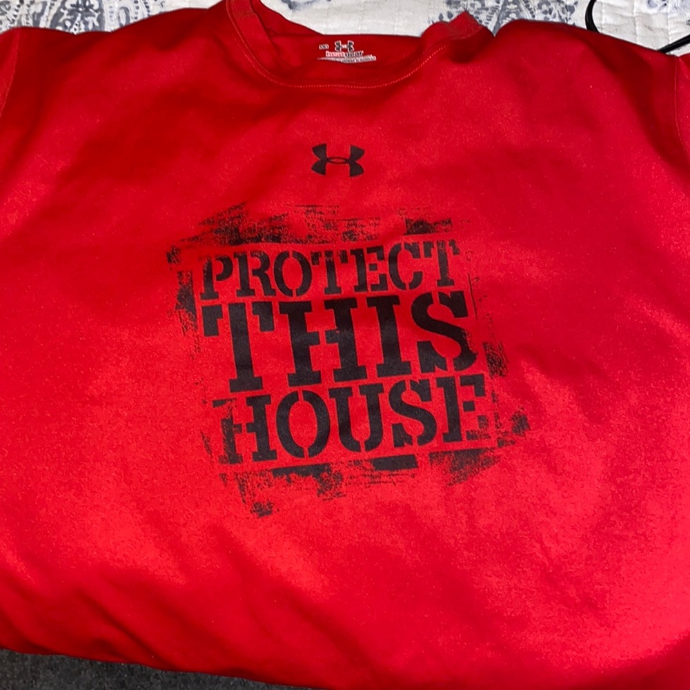 Under Armour M
